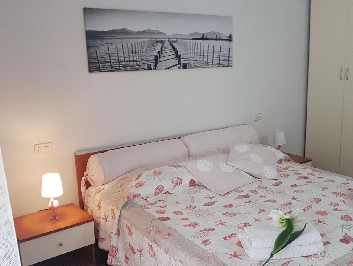 In Vacanza Da Miki 03 Desenzano del Garda Kültér fotó